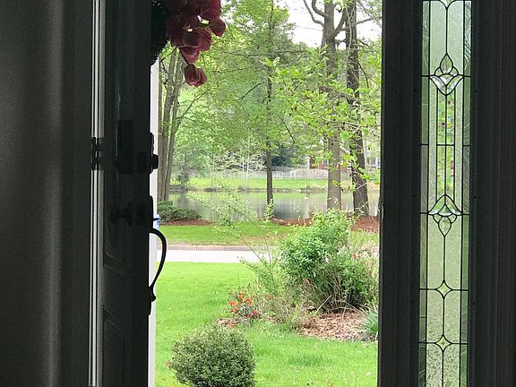 3rd image of 941 Forest Lakes Cir