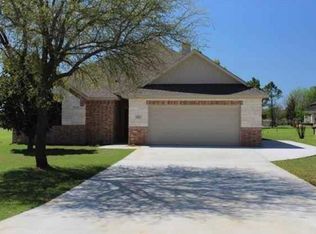 207 Cayuga Trl, Lake Kiowa, TX 76240