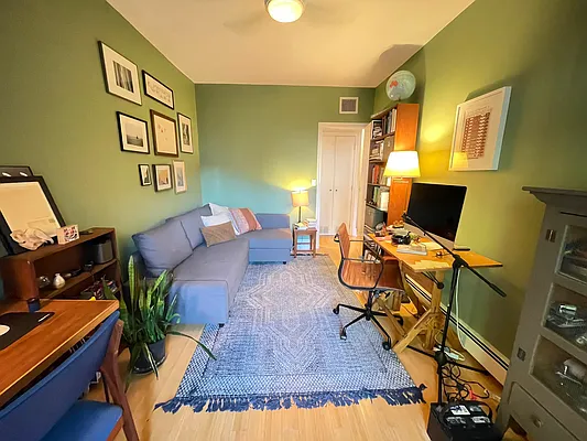 Rented by Realty Collective | media 21