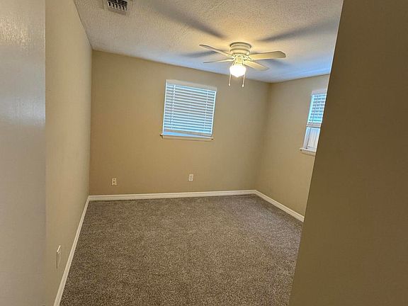 3rd image of 1240 S BRIARCLIFF Road S