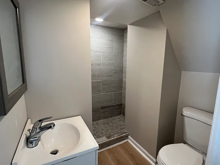 36 S Dover Ave #B — Photo 9