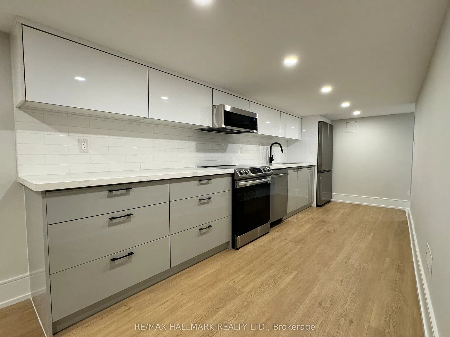 2 bed, $2,750 — Photo 2
