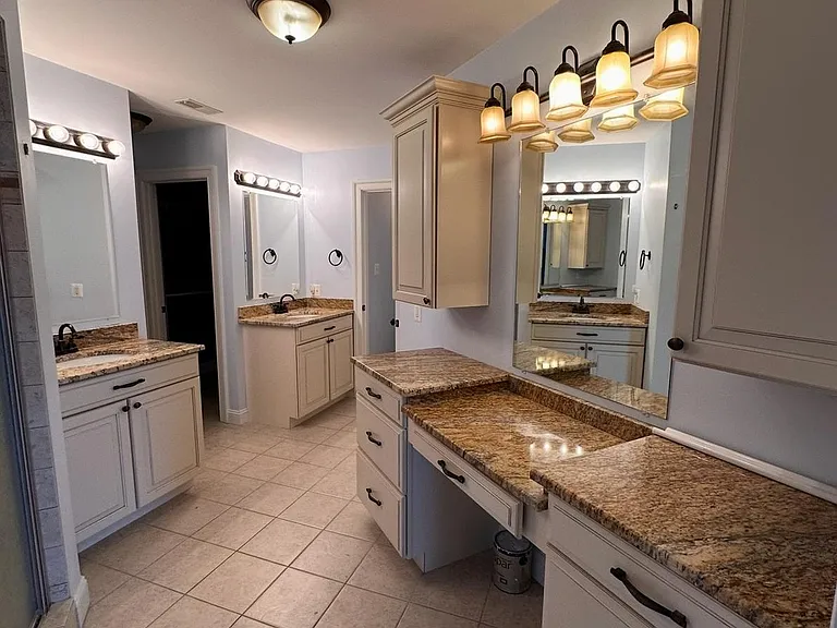 28795 Old Village Rd — Photo 32