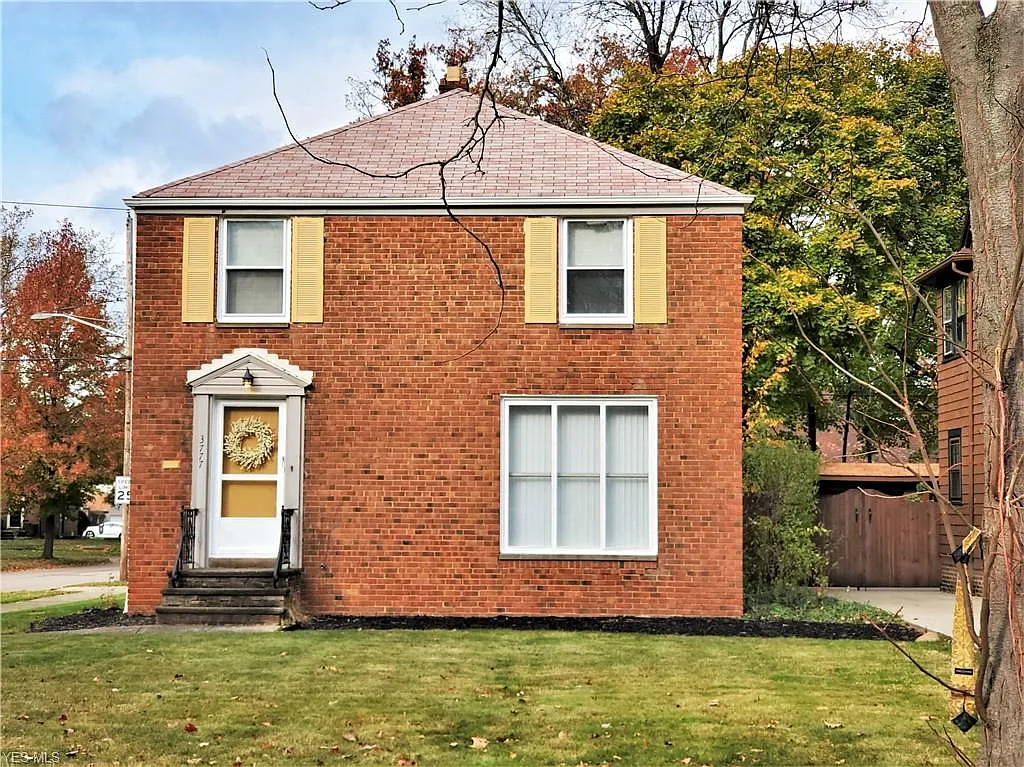 3777 Bainbridge Rd photo 1