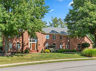 10500 Olde Villa Dr, Gibsonia, PA