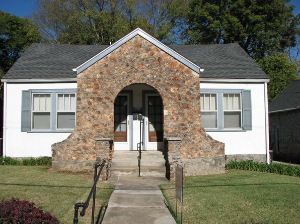 844 E 11th Ave