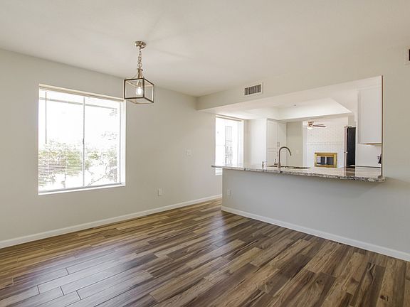5th image of 4335 W Larkspur Dr