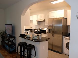 3004 Lee Hwy #B209, Arlington, VA 22201