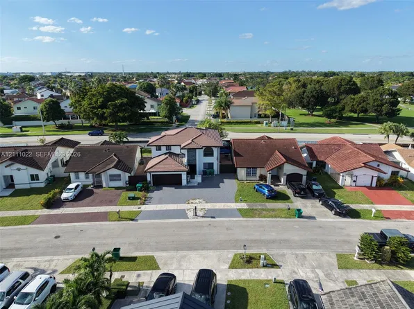 6332 SW 151st Pl, Miami, FL 33193