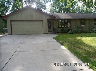 2298 Pleasant View Dr, New Brighton, MN 55112