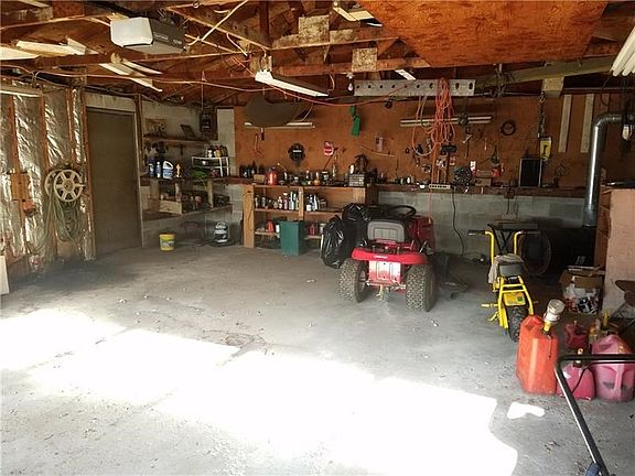 5th image of 111 1/2 Cornell Dr