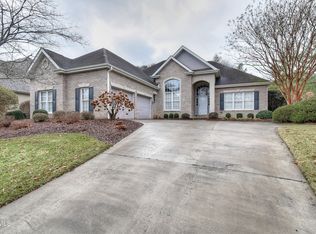 9 Hunters Ridge Rd, Johnson City, TN 37604