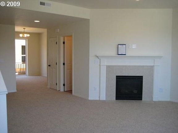 2nd image of 3319 SE Pepperwood Way