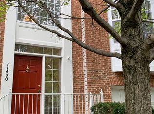 11430 Abner Ave, Fairfax, VA 22030