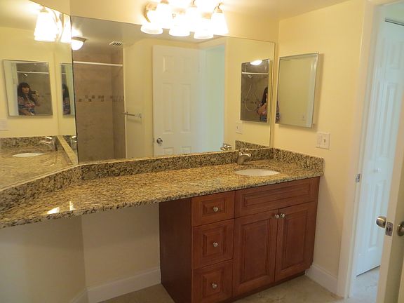 5th image of 2841 N Oakland Forest Dr APT 105