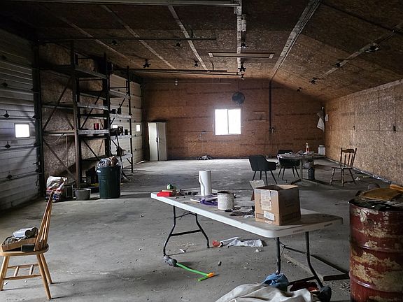 4th image of 3055 N 2300 East Rd