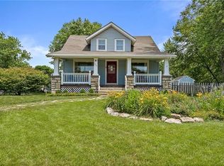 900 N Iowa St, Olathe, KS 66061