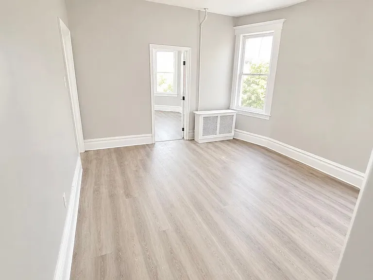 49 Norwood St #2L — Photo 4