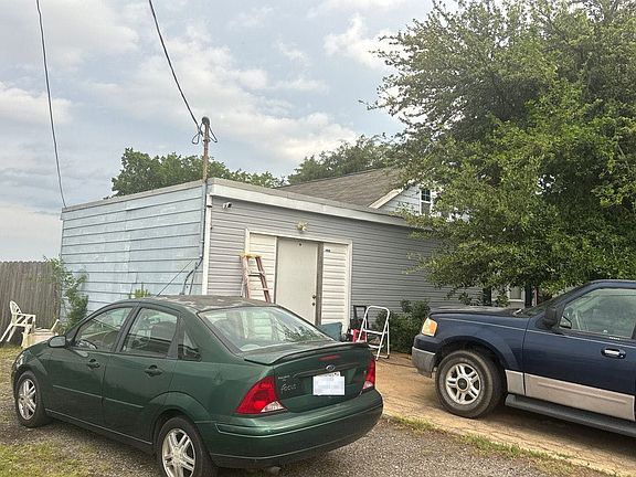 3rd image of 486 Wind Mill Point Rd