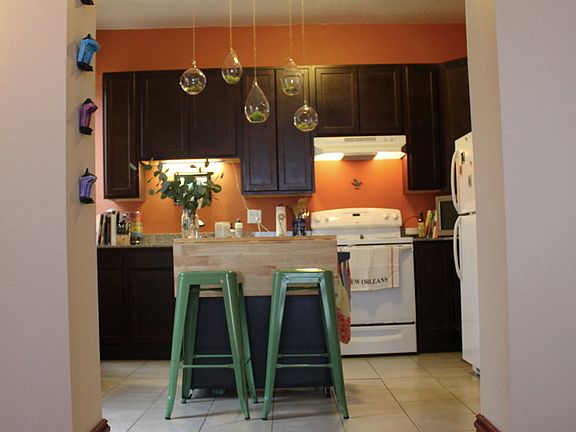 2nd image of 3929 Botanical Ave #1
