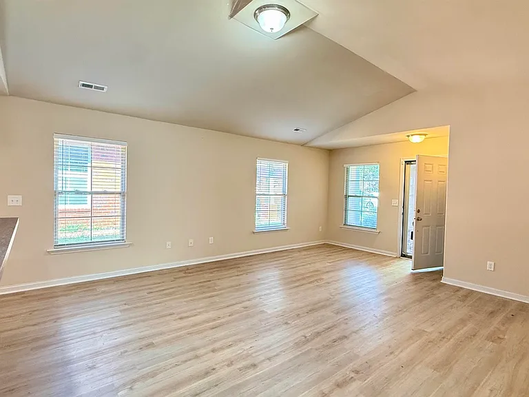 28118 Kawana Ct — Photo 4