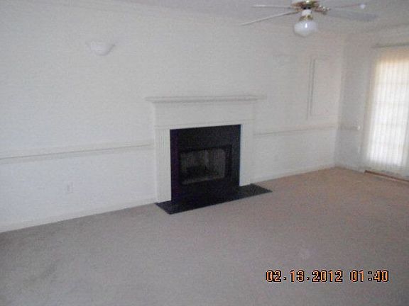 3rd image of 717 Bayberry Ln