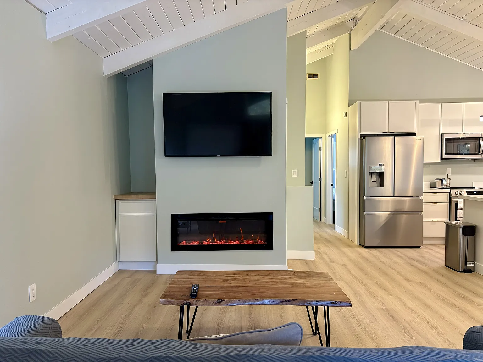 2 bed, 980 sqft, $2,500 — Photo 4
