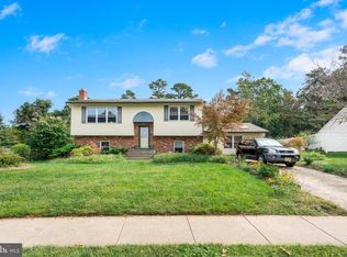 14 Lisa Dr, Blackwood, NJ 08012
