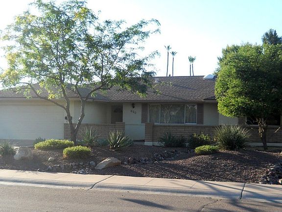 2nd image of 620 E La Jolla Dr