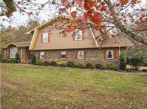 3rd image of 9522 Heathwood Dr