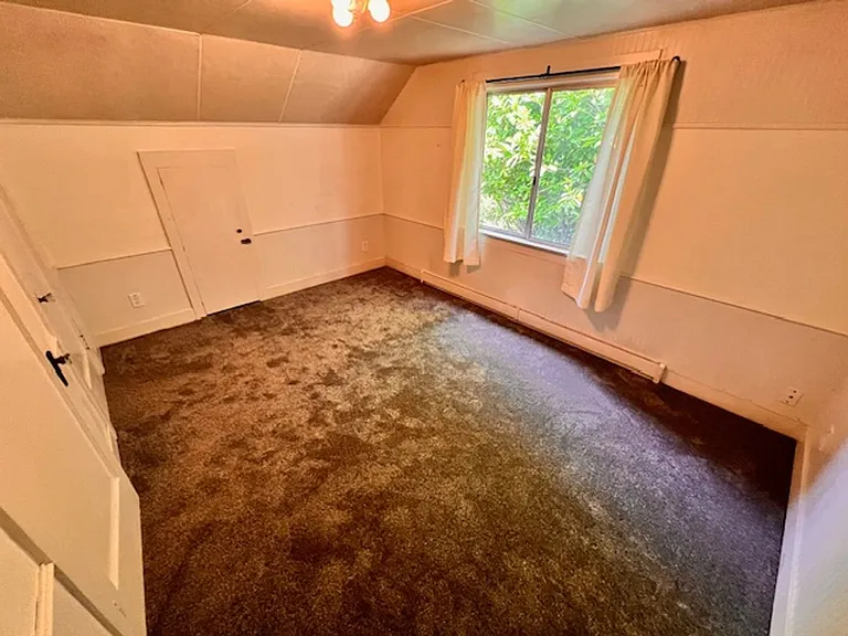 1438 Sherman Ave — Photo 21