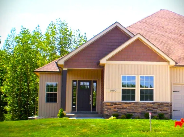 1000 Berry Bnd, Clarksville, TN 37043