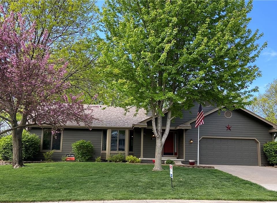 1st image of 1513 W Prairie Wood Ct