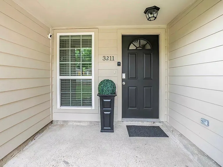 3211 Willie Way — Photo 10