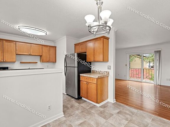 4th image of 3531 SW Troy St APT 10