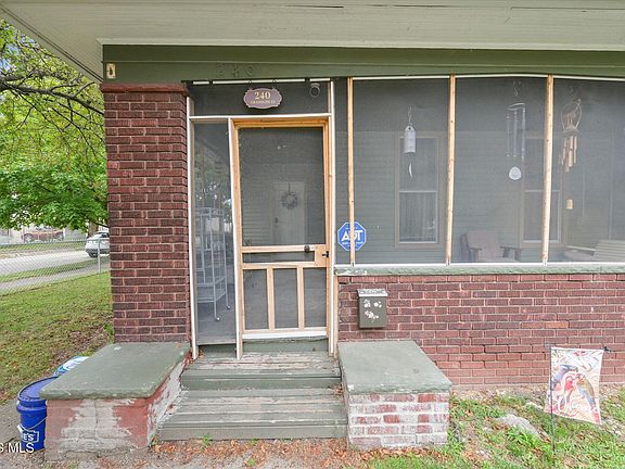 4th image of 240 Gradolph St