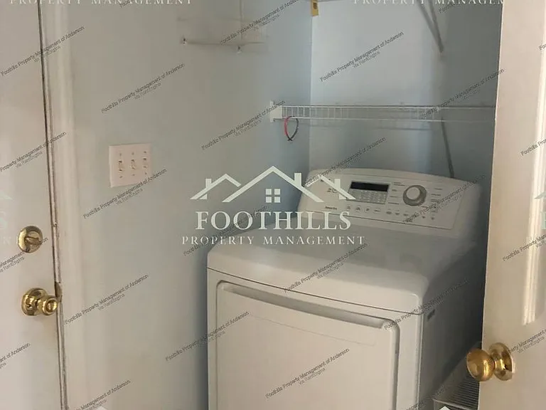 1003 Ravenswood Dr — Photo 8