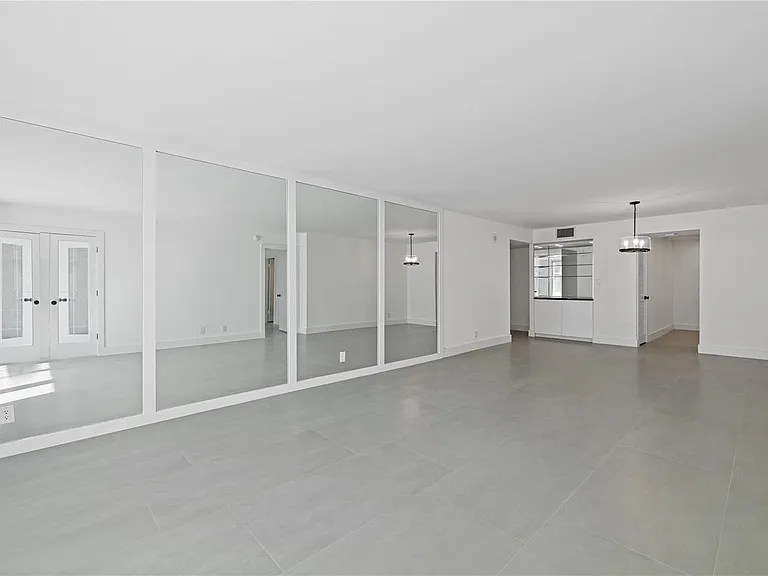 1360 S Ocean Blvd #403 — Photo 22