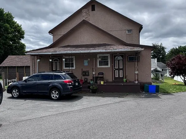 712 Fallon St #714, Old Forge, PA 18518