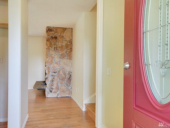 4th image of 4102 58th Street Ct E