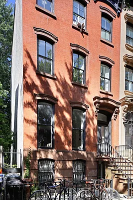 Rented by Corcoran | media 21