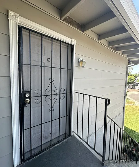 2727 El Parque Cir #C — Photo 1