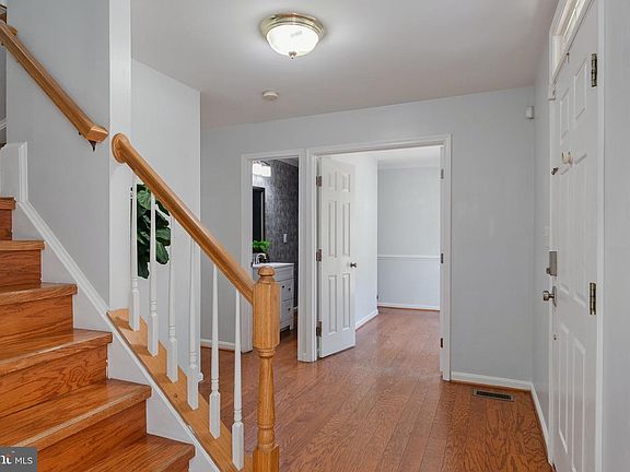 3rd image of 3238 Mountain Laurel Loop