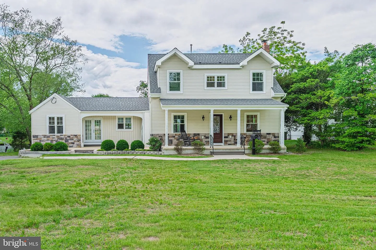 535 Park Rd photo 1