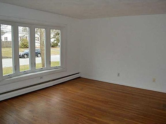 2nd image of 15 Peabody Dr