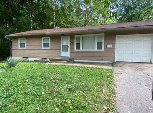 8901 E 54th St, Raytown, MO 64133