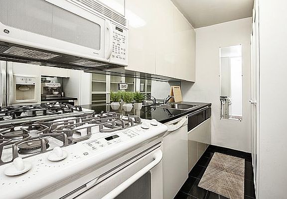 5th image of 525 E 72nd St APT 44H