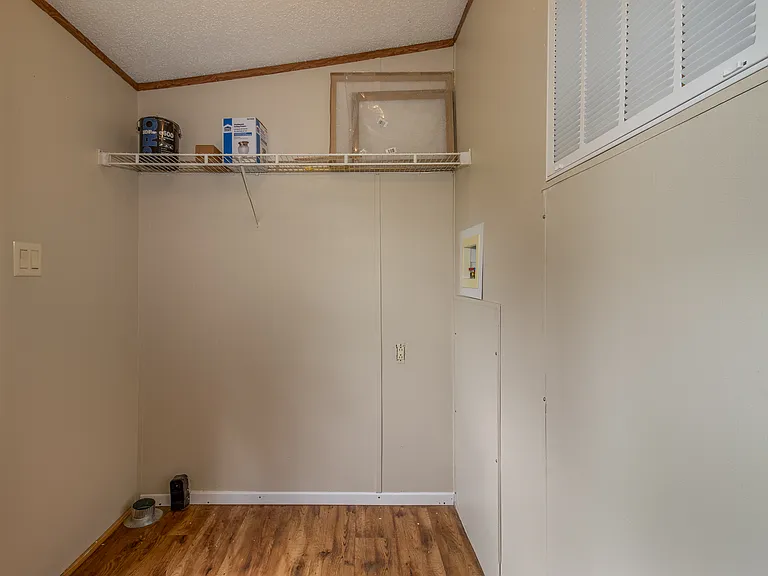 60 Brooklane Dr — Photo 9