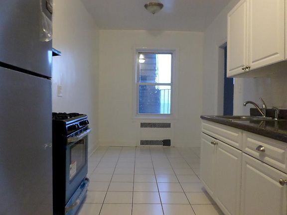 3rd image of 12220 Ocean Promenade APT 6H