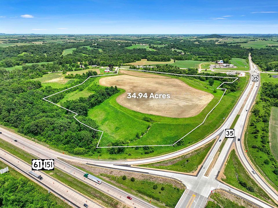 1st image of 527 Badger Rd